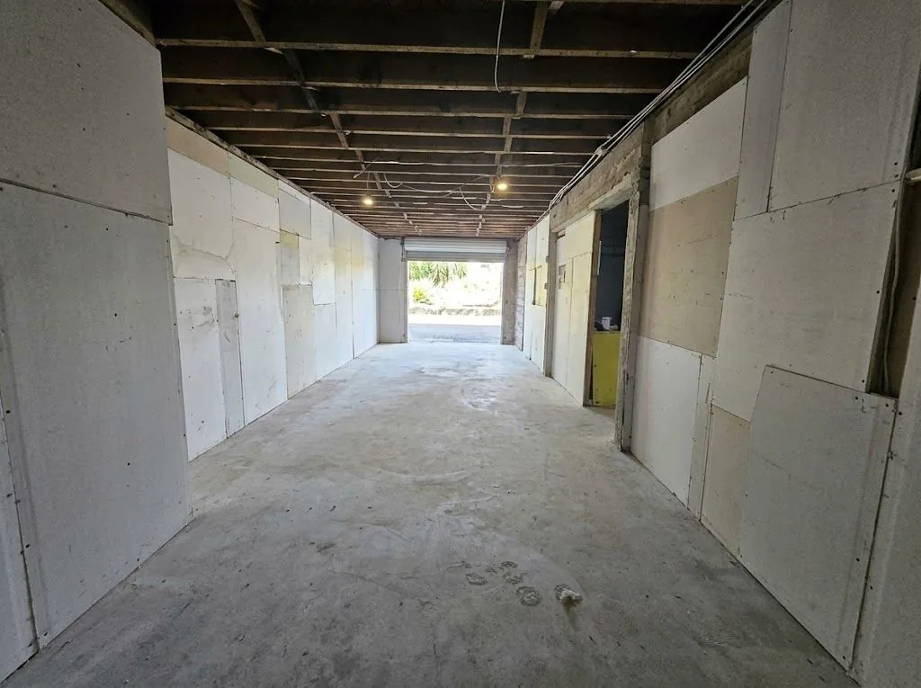 Garage 1 — 11.7m deep